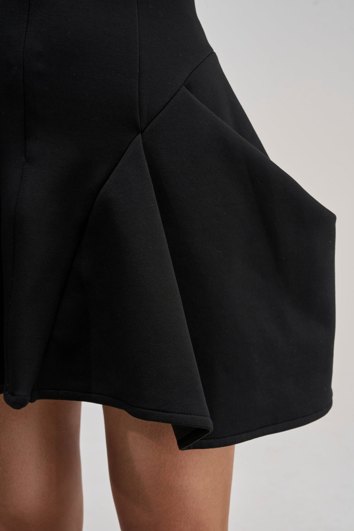 THAT WAS INTENTIONAL STRUCTURED MINI DRESS IN BLACK