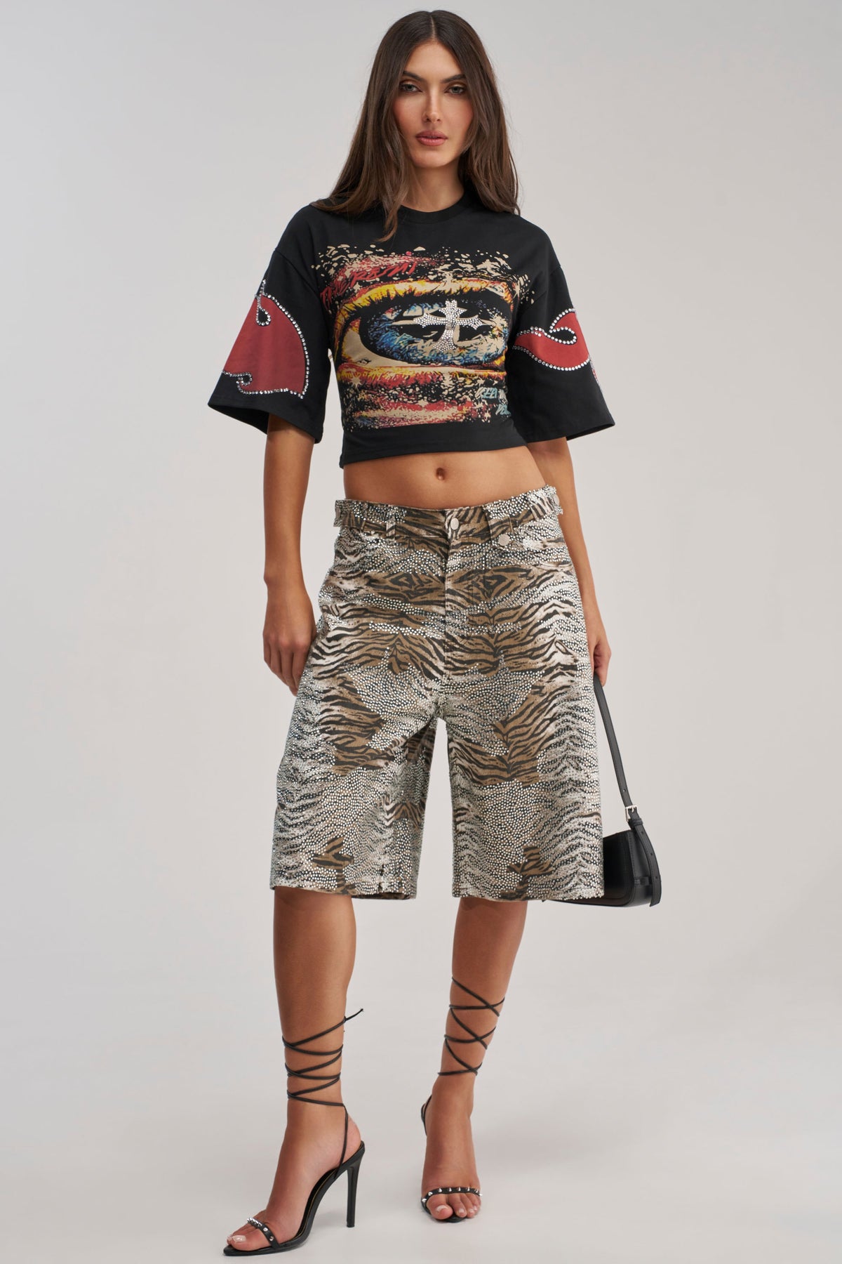 Sisoras FEELING WILD RHINESTONE ZEBRA BERMUDA SHORT
