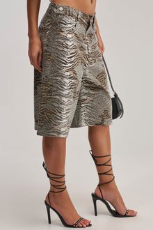 Sisoras FEELING WILD RHINESTONE ZEBRA BERMUDA SHORT