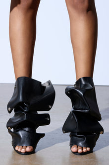 Sisoras AZALEA WANG BIRD SONG SNAP OPEN TOE BOOTIE IN BLACK