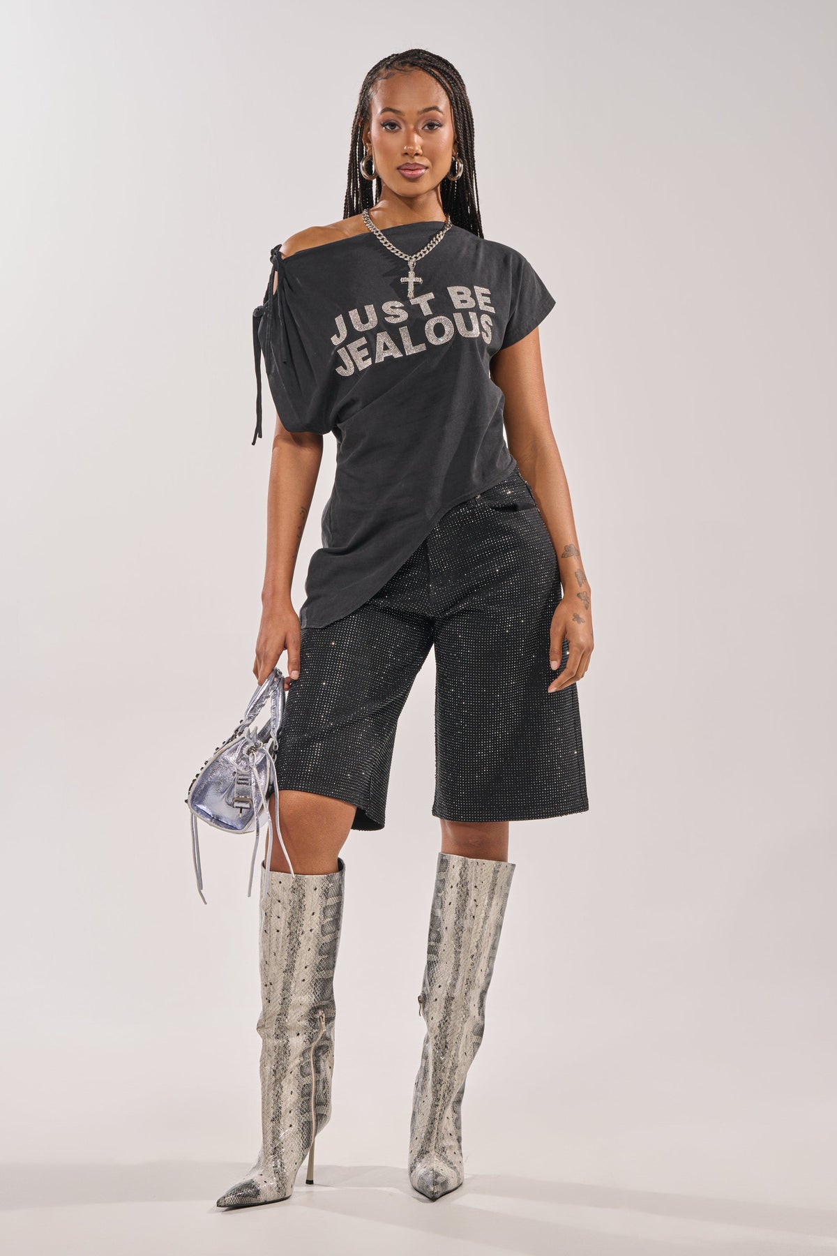 BLING BLING RHINESTONE BERMUDA DENIM SHORT IN BLACK