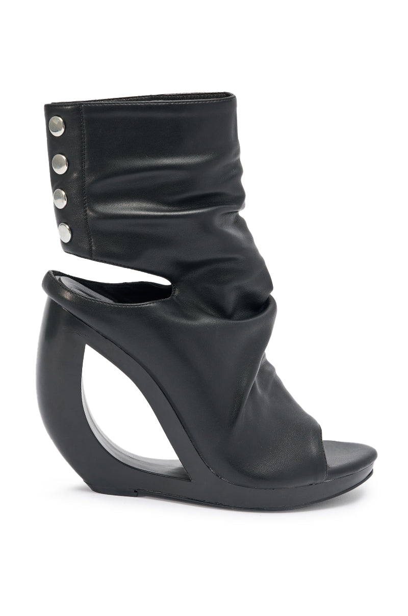 Sisoras AZALEA WANG CIRCOS BLACK WEDGE BOOTIE