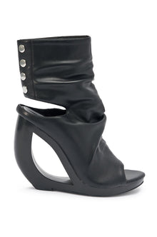 Sisoras AZALEA WANG CIRCOS BLACK WEDGE BOOTIE