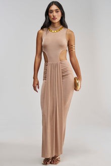Sisoras MAKE IT UP TO ME MAXI DRESS IN CARAMEL