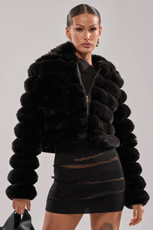 POPCORN FAUX FUR IN BLACK