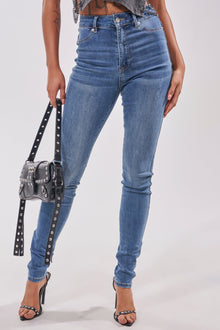 Sisoras FLEX-FIT HIGH WAISTED SUPER STRETCHY SKINNY JEANS IN MEDIUM BLUE DENIM