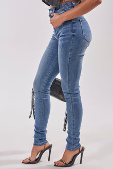 Sisoras FLEX-FIT HIGH WAISTED SUPER STRETCHY SKINNY JEANS IN MEDIUM BLUE DENIM