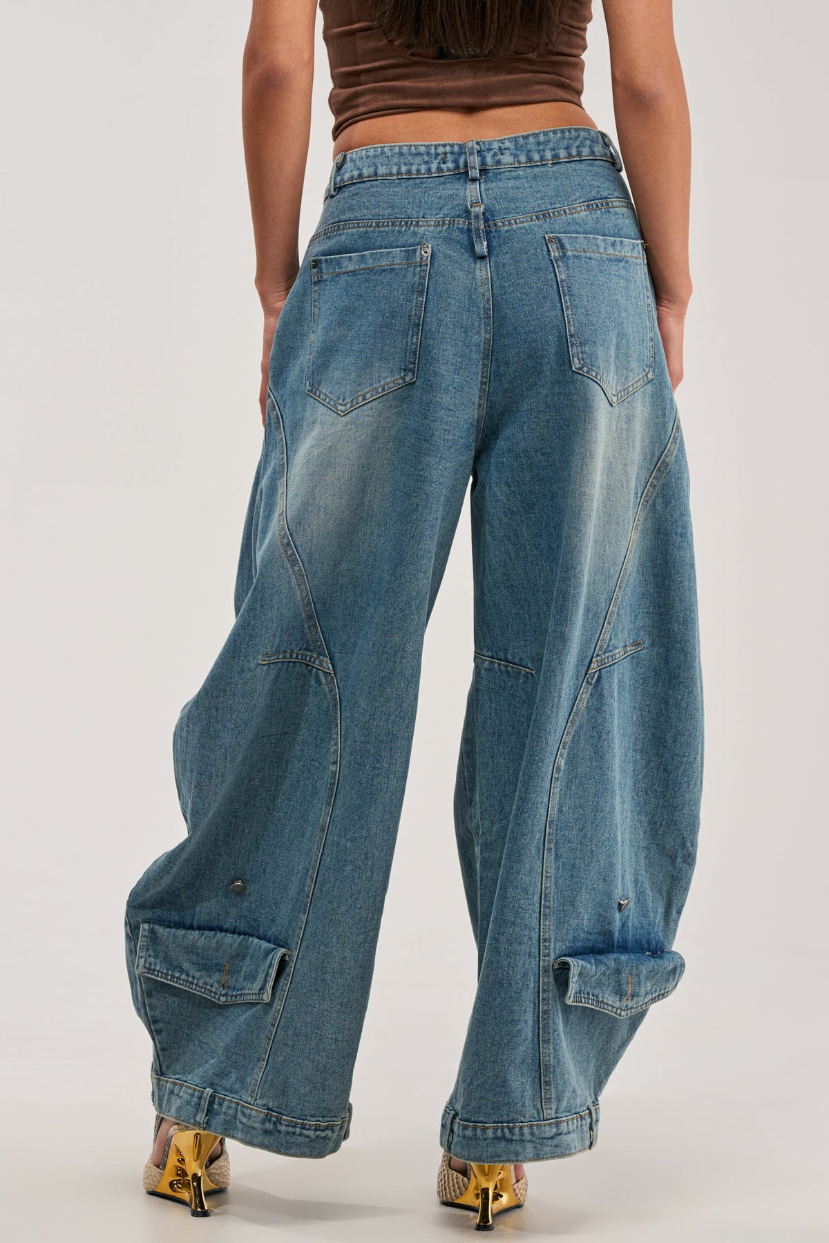 IZZY RELAXED DENIM IN LIGHT BLUE WASH