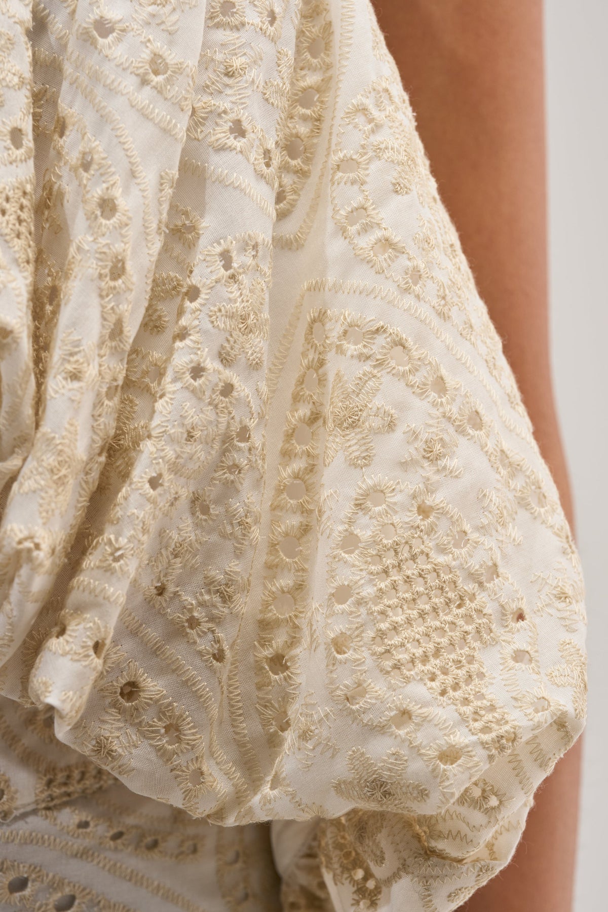 SUMMER TIME BLISS EYELET TUBE TOP