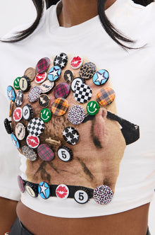 PIN IT TO WIN IT TEE