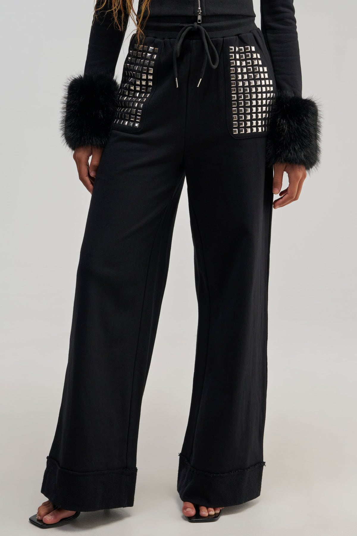 BLESSED WIDE LEG JOGGER