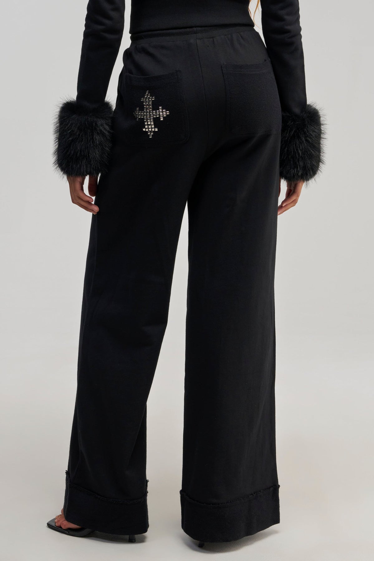 BLESSED WIDE LEG JOGGER