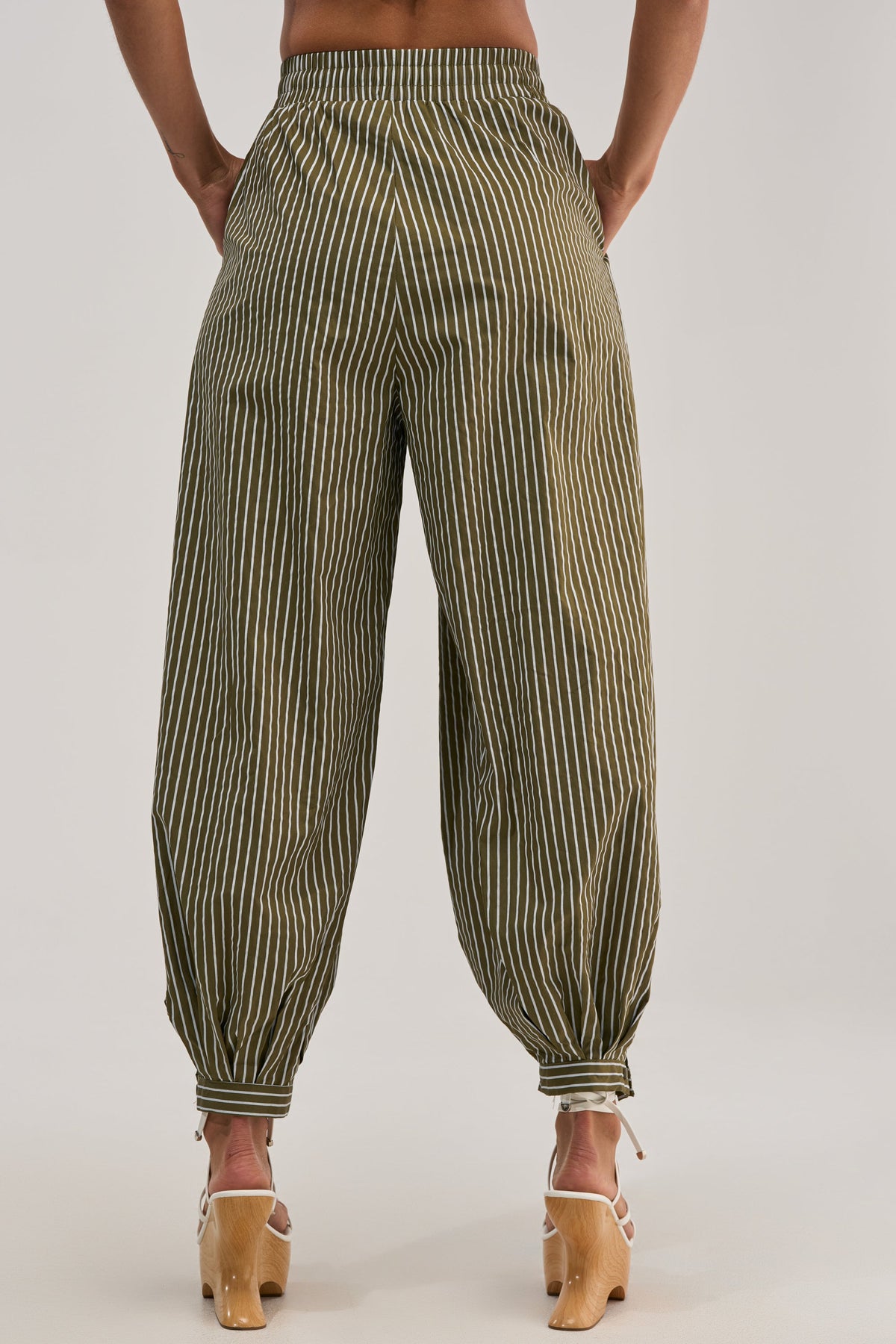 COULD BE DIFF BALLOON PANT