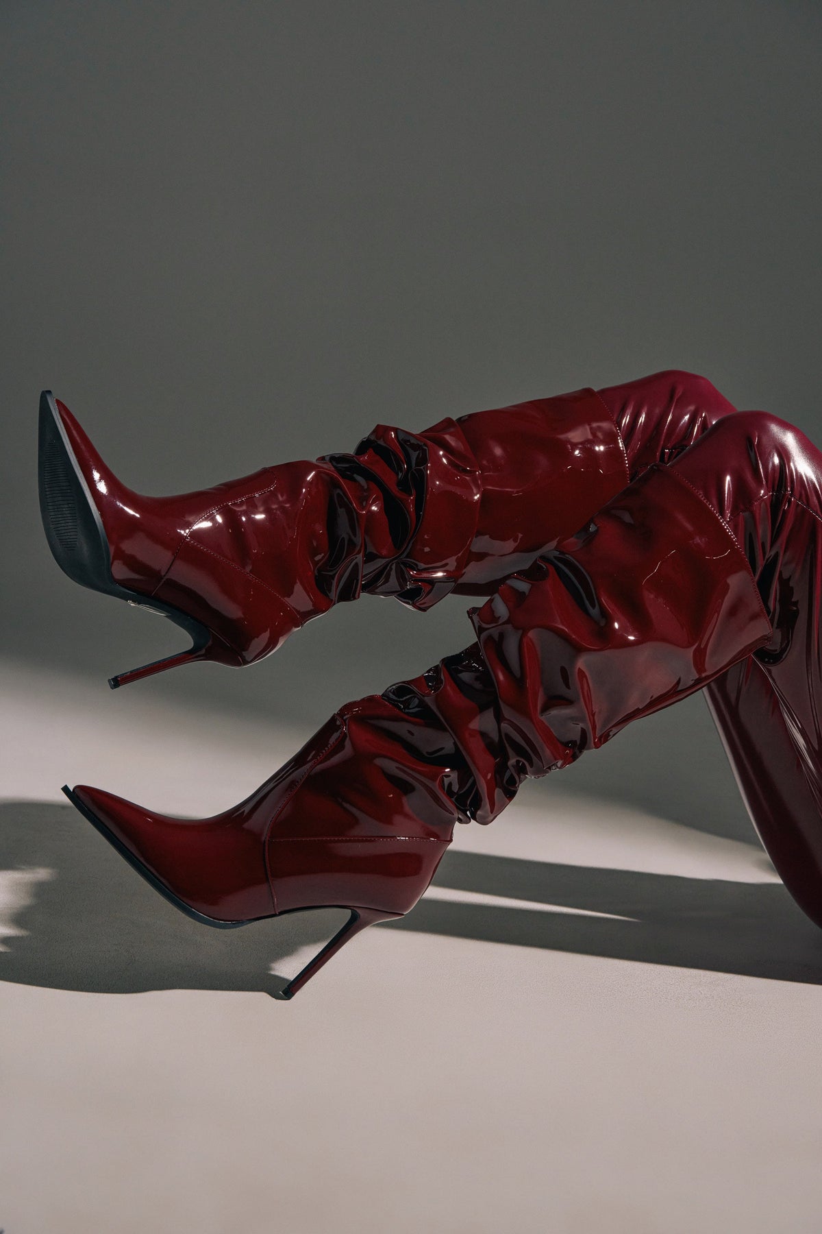 Sisoras AZALEA WANG MITICA BURGUNDY PATENT SLOUCH BOOT