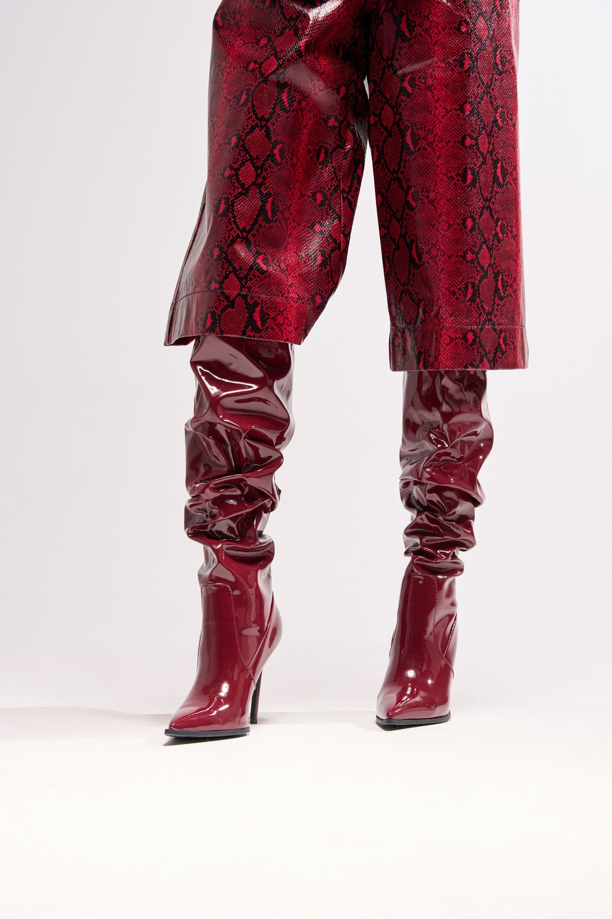 Sisoras AZALEA WANG MITICA BURGUNDY PATENT SLOUCH BOOT