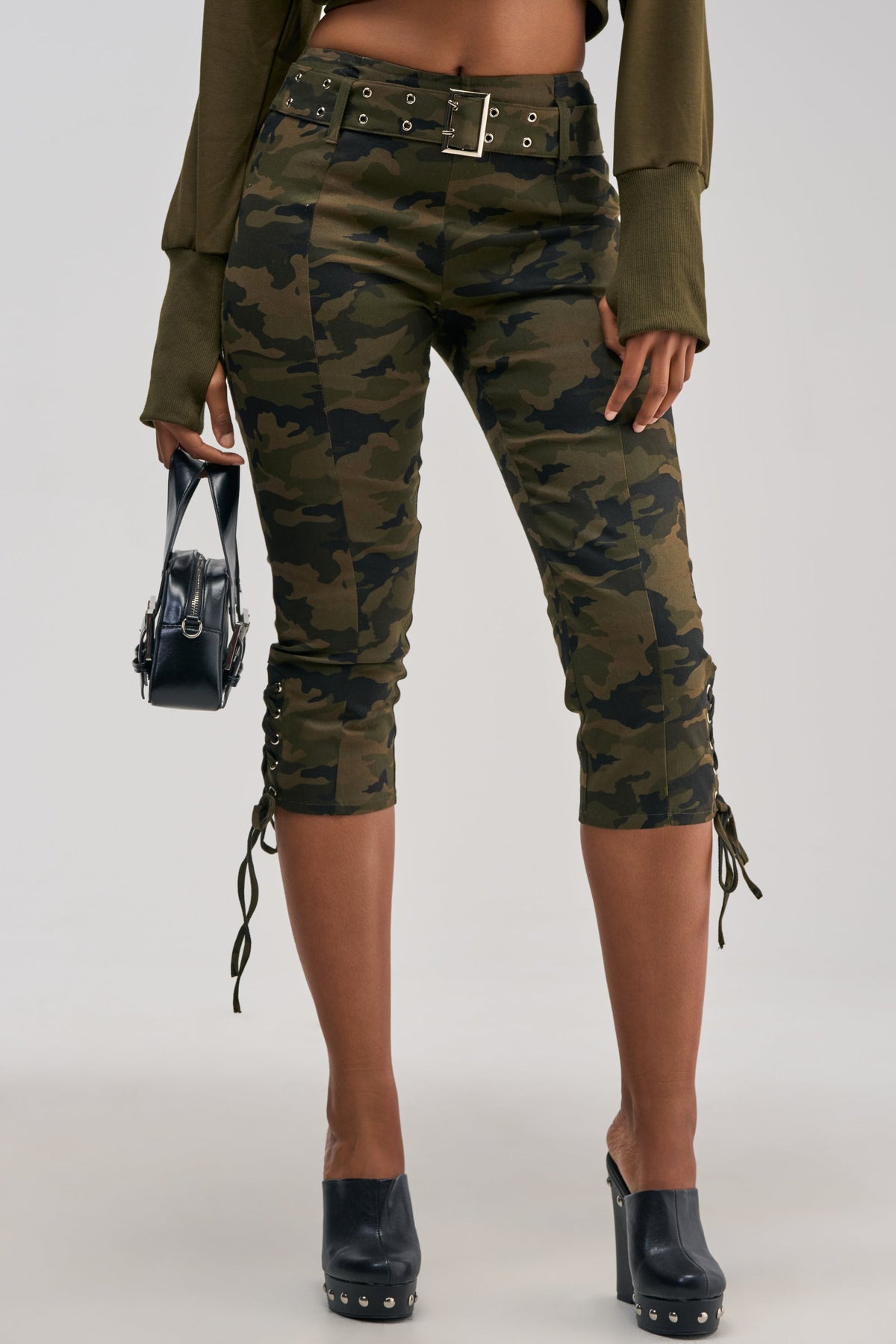 THE BEST CAMO CAPRI