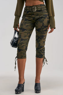 THE BEST CAMO CAPRI