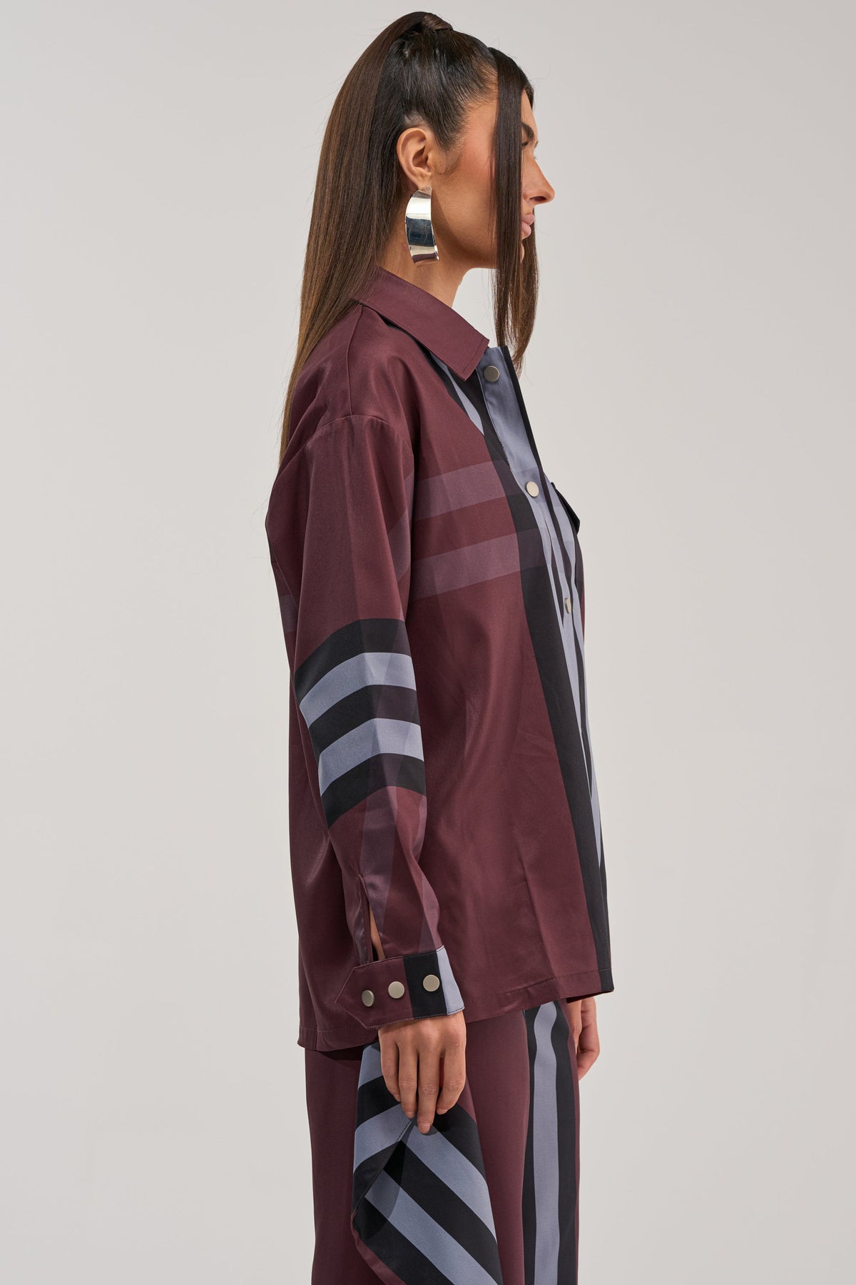 LUXURY LIFE PLAID BUTTON DOWN
