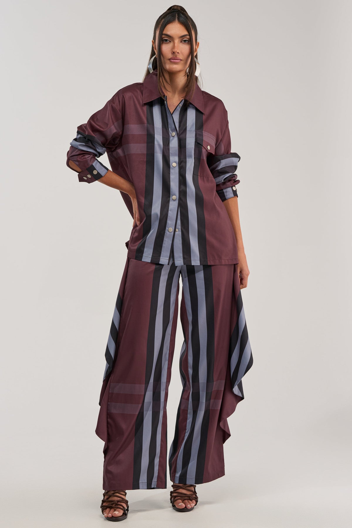 LUXURY LIFE PLAID BUTTON DOWN