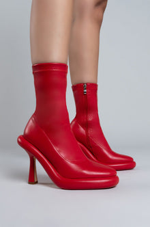 Sisoras AZALEA WANG TARROW STILETTO PU BOOTIE IN RED