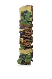 Sisoras AZALEA WANG ZUMMA CAMO RUCHED WEDGE BOOT