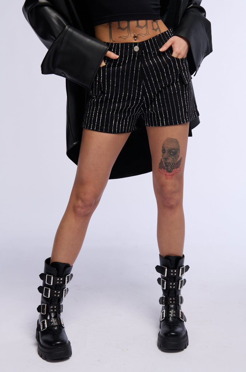 Sisoras BRITTNI RHINESTONE CARGO DENIM SHORT IN BLACK