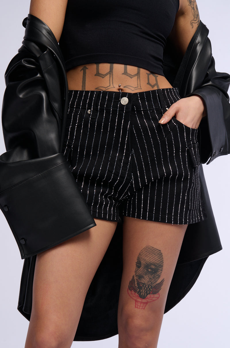 Sisoras BRITTNI RHINESTONE CARGO DENIM SHORT IN BLACK