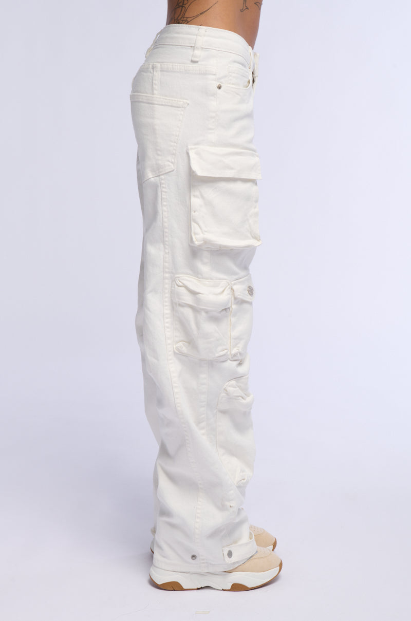 Sisoras BROOKLYN CARGO POCKET WIDE LEG JEAN IN WHITE