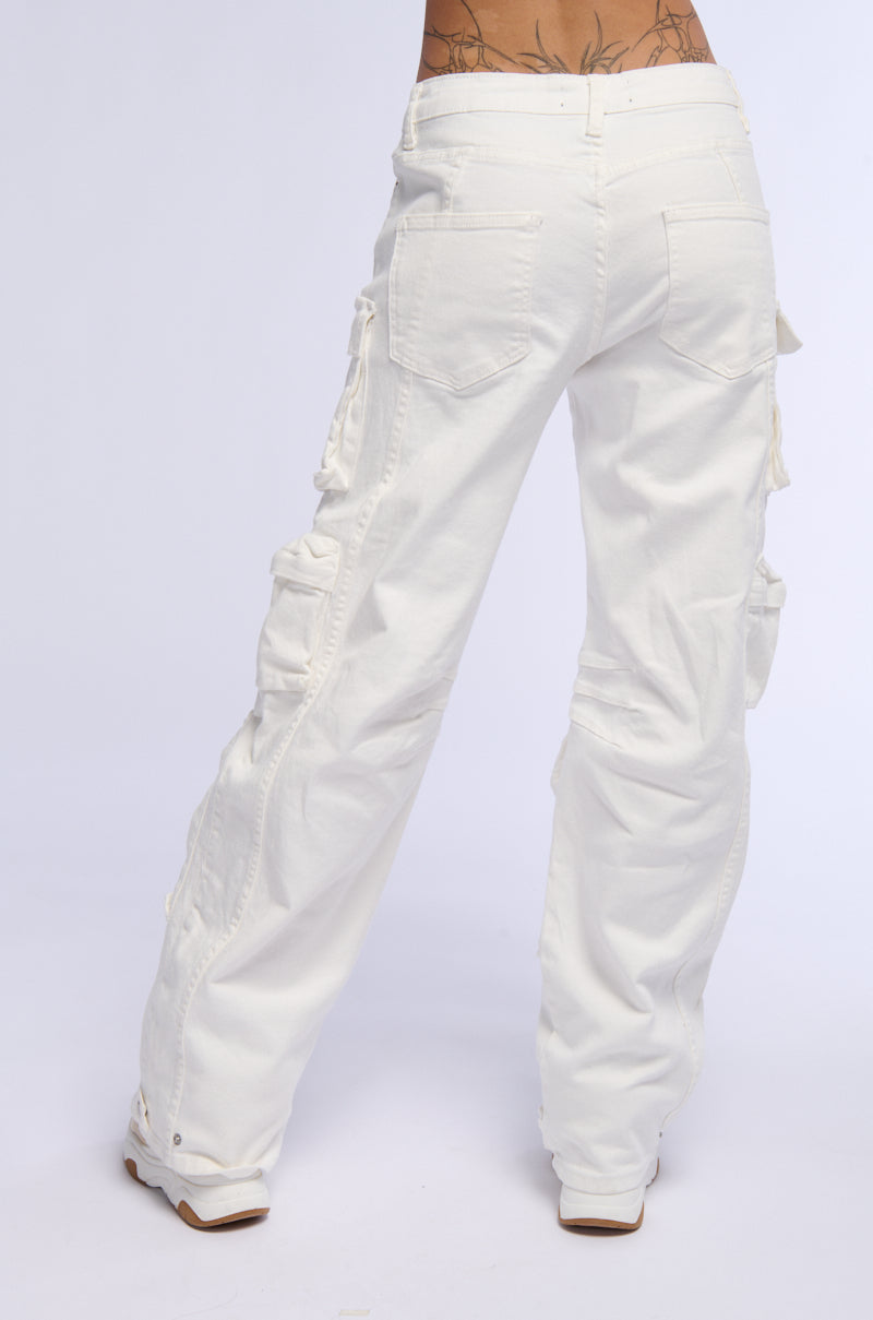 Sisoras BROOKLYN CARGO POCKET WIDE LEG JEAN IN WHITE
