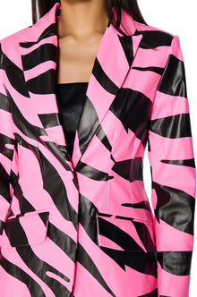 Sisoras SHANT BE TAMED FAUX LEATHER BLAZER