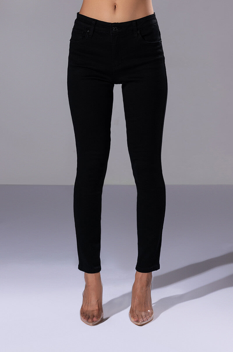 FLEX-FIT HIGH WAISTED SUPER STRETCHY SKINNY JEANS IN BLACK