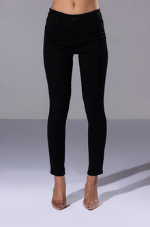 FLEX-FIT HIGH WAISTED SUPER STRETCHY SKINNY JEANS IN BLACK