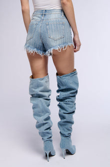 Sisoras KICK BACK PINSTRIPE RHINESTONE JEANS SHORTS