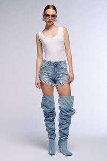 Sisoras KICK BACK PINSTRIPE RHINESTONE JEANS SHORTS