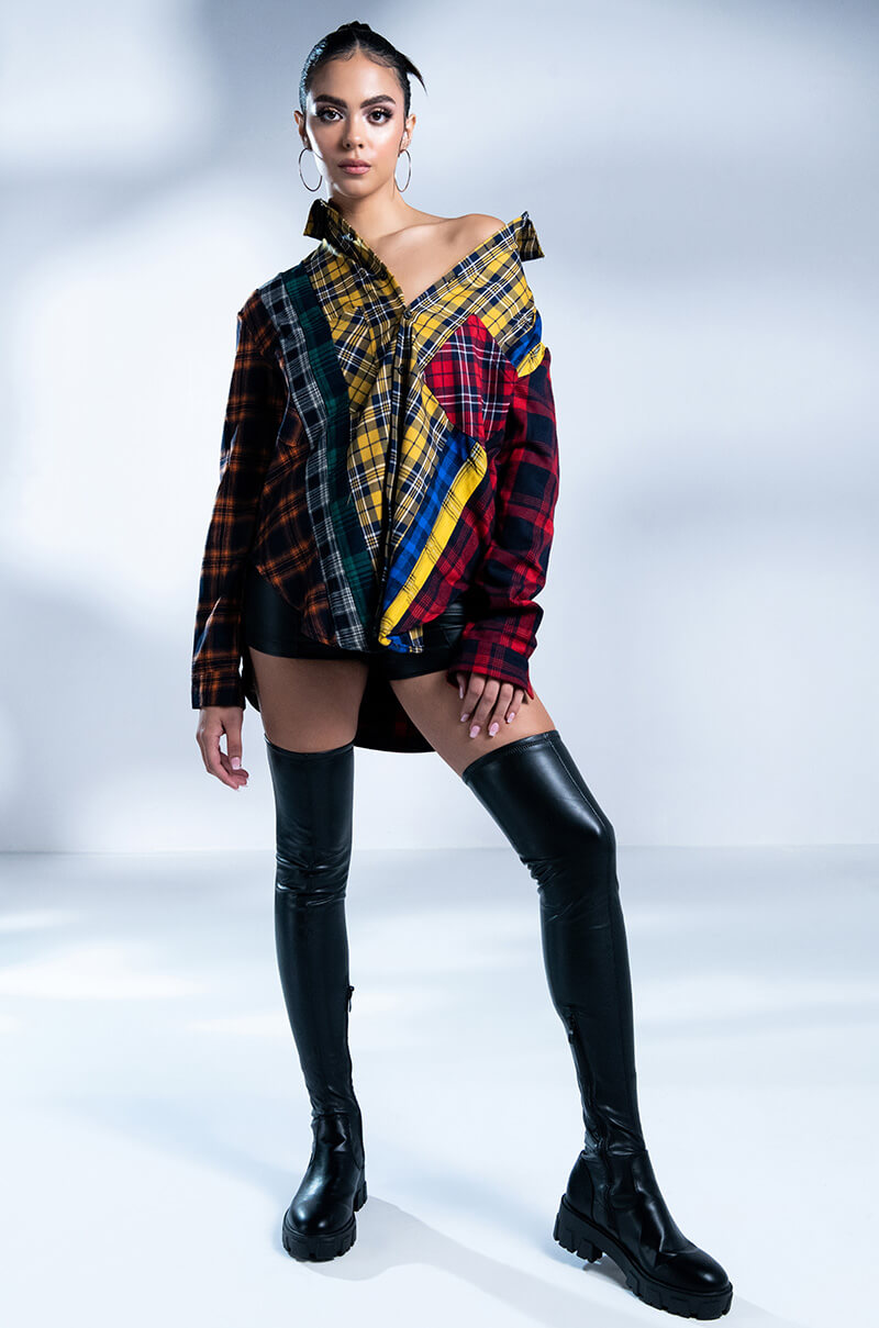 Sisoras SLIM FIT AZALEA WANG LATE NIGHTS FITTED OVER THE KNEE FLATFORM BOOT WITH 4 WAY STRETCH IN BLACK